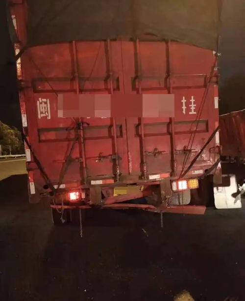 車頭都扁了 高速悲劇本可避免，貨車缺失部件只是縮影